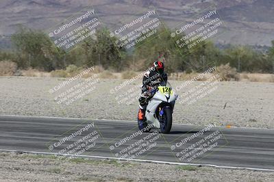 media/Oct-05-2025-CVMA (Sun) [[beeef4f201]]/Race 15-Amateur Formula Middleweight/